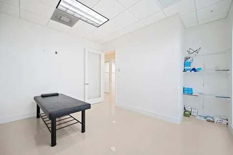 175 SW 7th Street Miami FL 33130