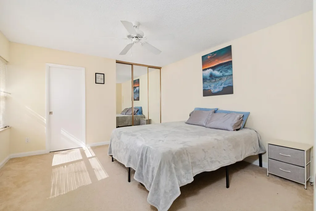 8142 Bridgewater Court Lake Clarke Shores FL 33406