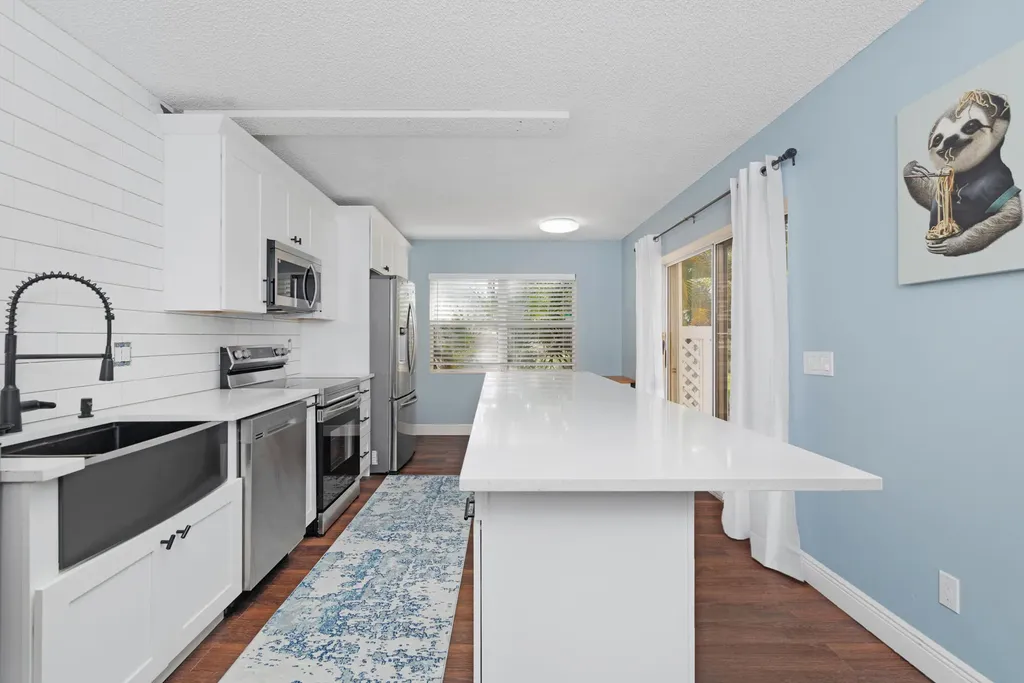 8142 Bridgewater Court Lake Clarke Shores FL 33406