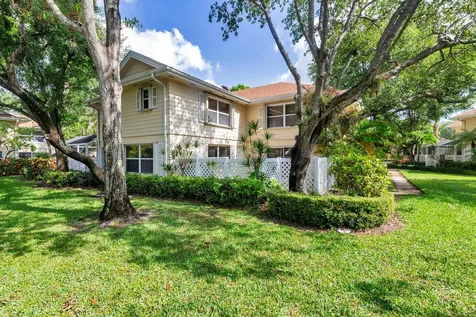 8142 Bridgewater Court Lake Clarke Shores FL 33406