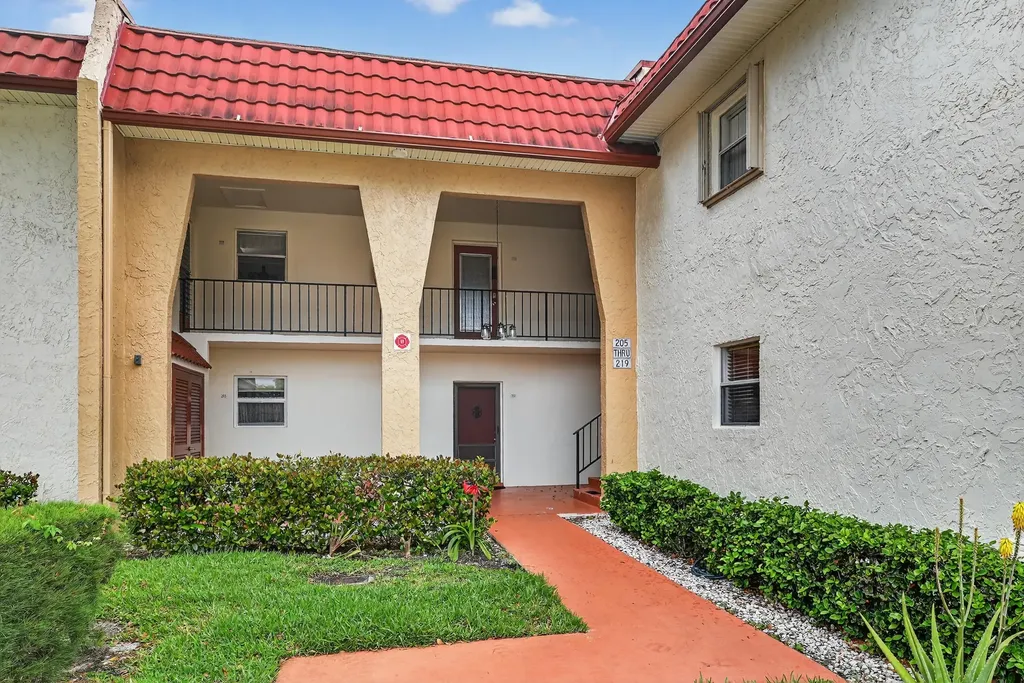 211 Lake Dora Drive West Palm Beach FL 33411