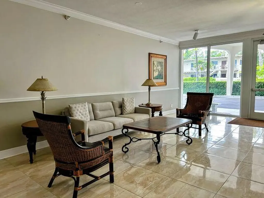 125 S Ocean Avenue Palm Beach Shores FL 33404