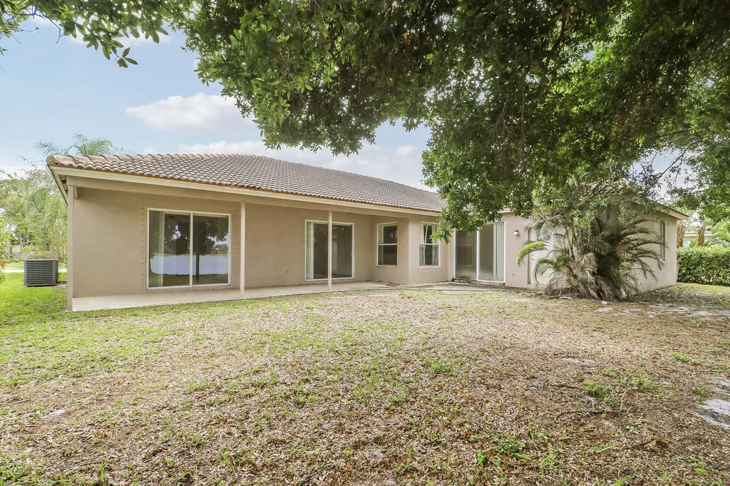 1599 Newhaven Point Lane West Palm Beach FL 33411