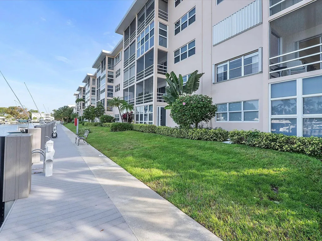 1481 S Ocean Boulevard Pompano Beach FL 33062