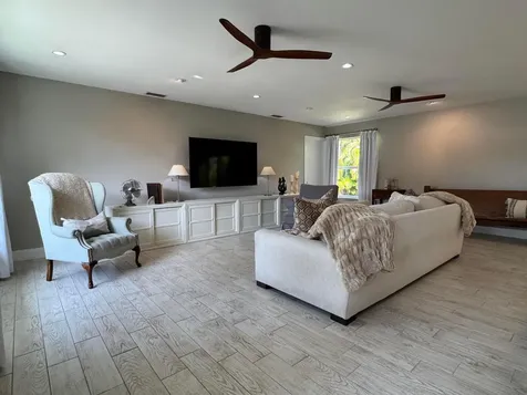 423 Beacon Street Tequesta FL 33469
