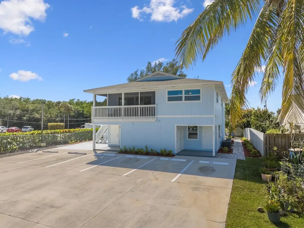 741 Hernando Street Fort Pierce FL 34949