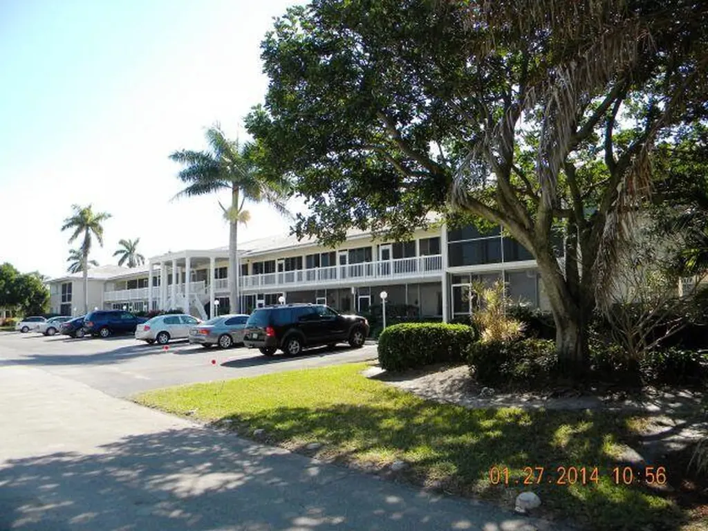 2734 NE 27th Court Lighthouse Point FL 33064