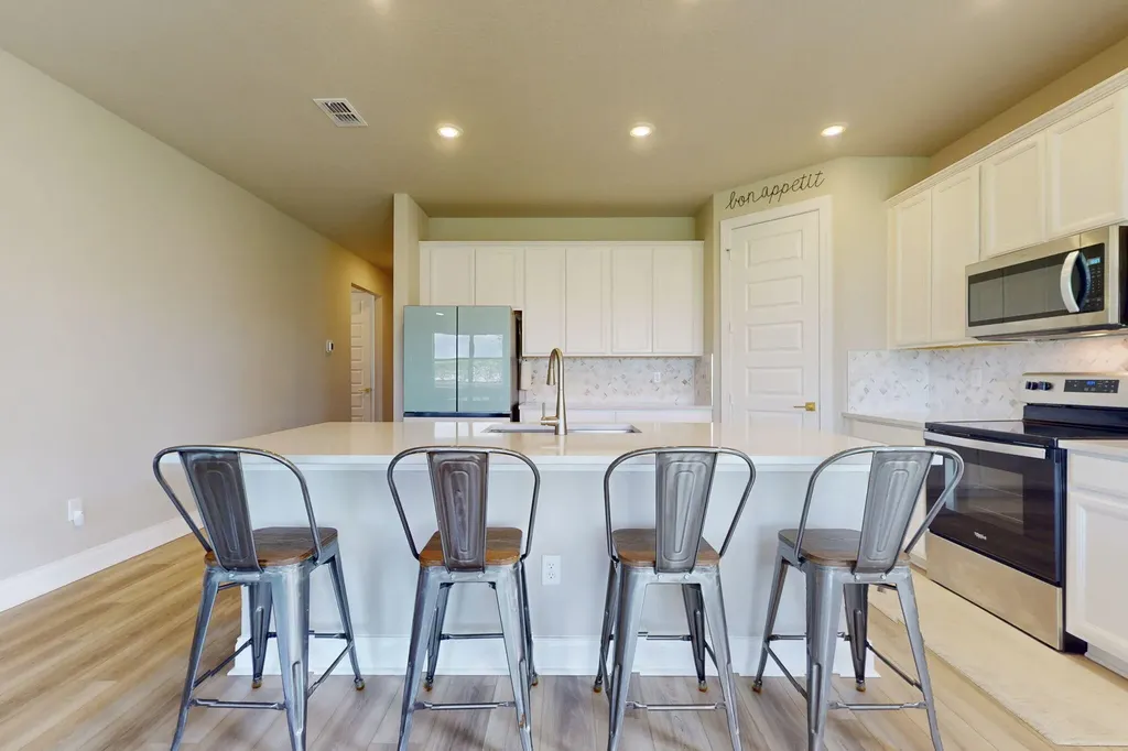 6624 NW Cloverdale Avenue Port St Lucie FL 34987