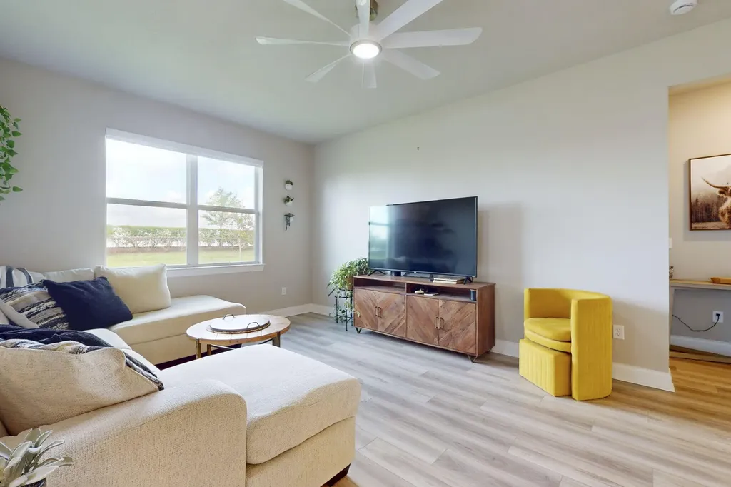 6624 NW Cloverdale Avenue Port St Lucie FL 34987
