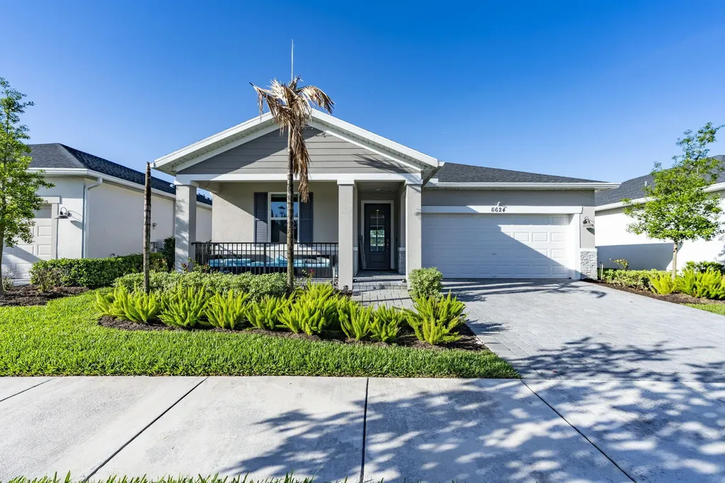 6624 NW Cloverdale Avenue Port St Lucie FL 34987