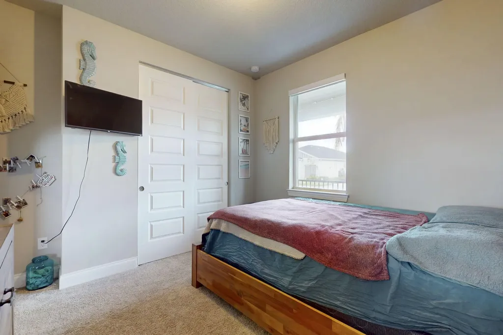 6624 NW Cloverdale Avenue Port St Lucie FL 34987
