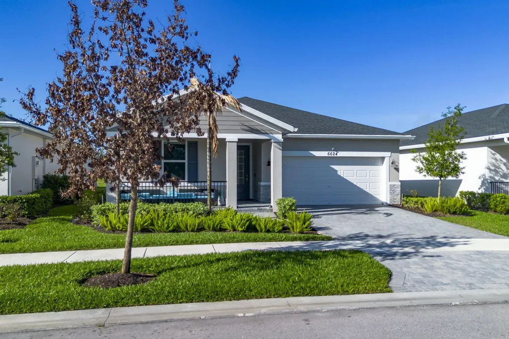 6624 NW Cloverdale Avenue Port St Lucie FL 34987