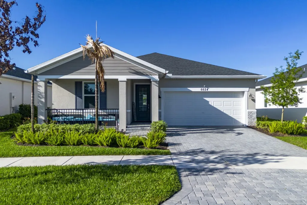 6624 NW Cloverdale Avenue Port St Lucie FL 34987