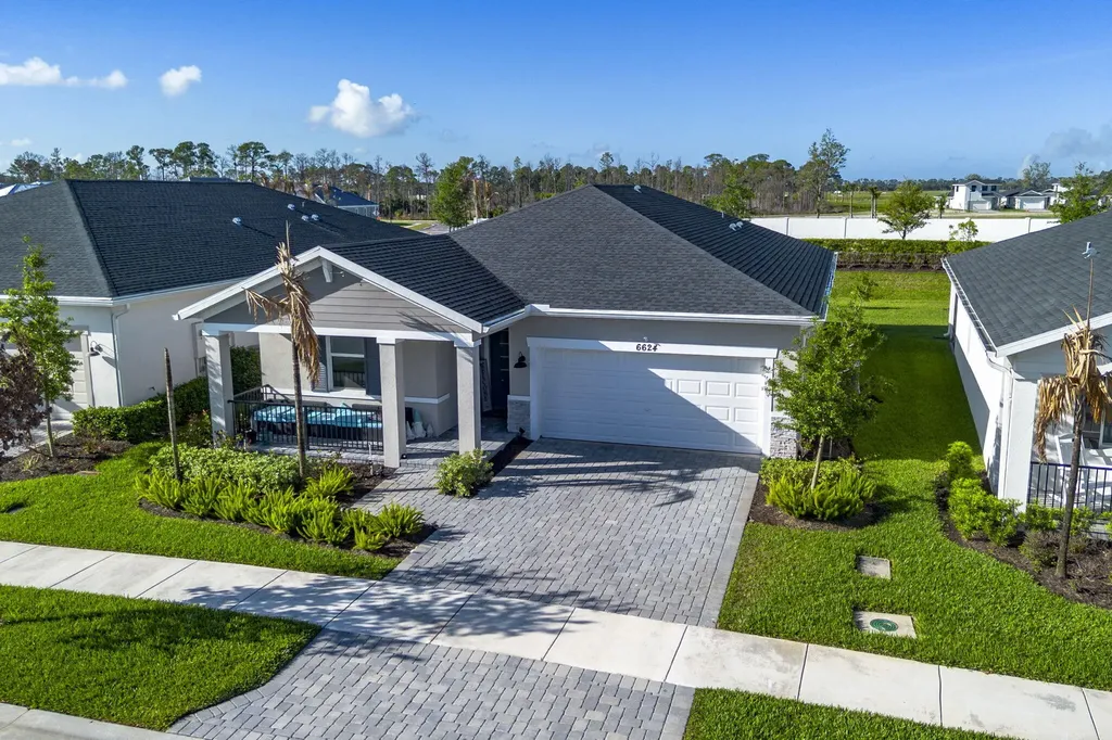 6624 NW Cloverdale Avenue Port St Lucie FL 34987