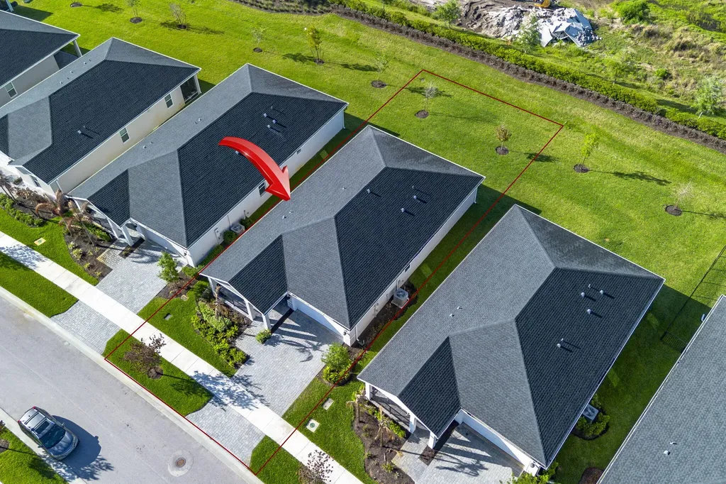 6624 NW Cloverdale Avenue Port St Lucie FL 34987