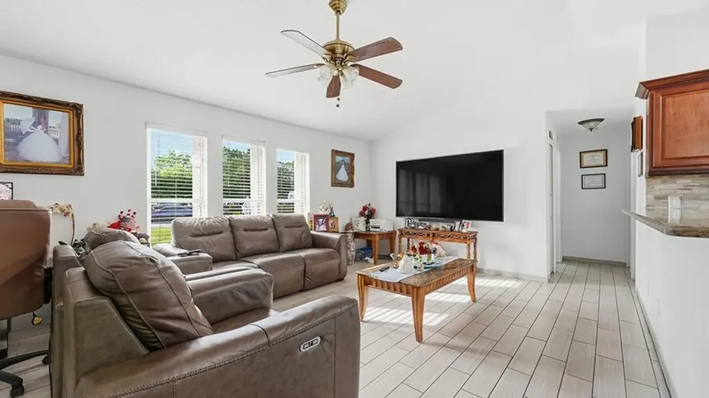 2301 SW Barber Lane Port St Lucie FL 34984