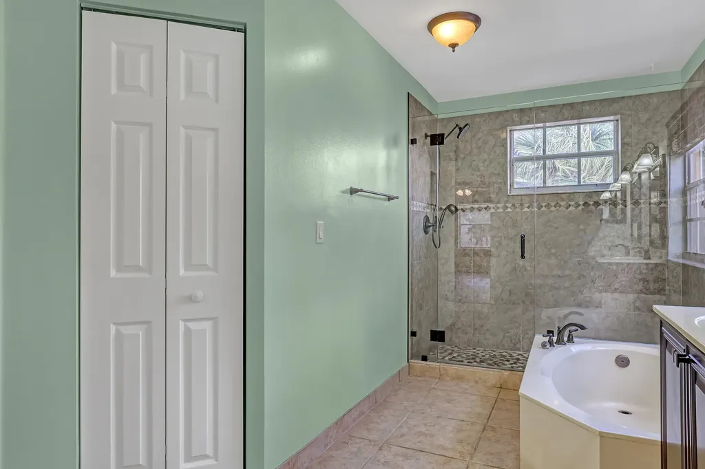 2465 Westmont Lane Royal Palm Beach FL 33411