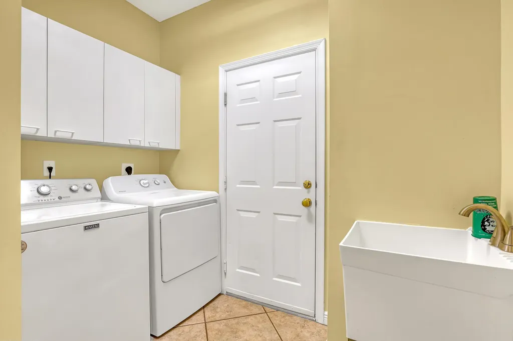 2465 Westmont Lane Royal Palm Beach FL 33411