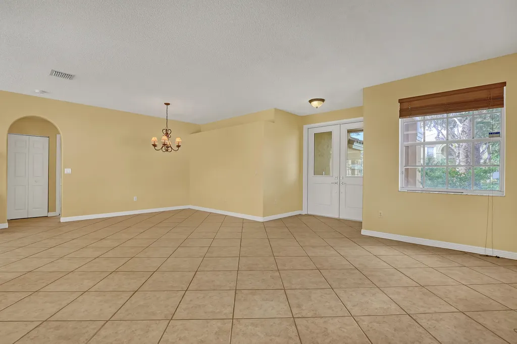 2465 Westmont Lane Royal Palm Beach FL 33411