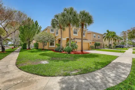 2465 Westmont Lane Royal Palm Beach FL 33411
