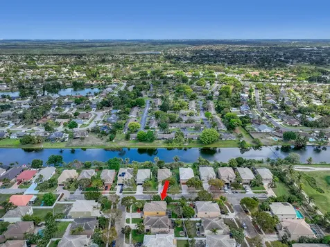 2465 Westmont Lane Royal Palm Beach FL 33411