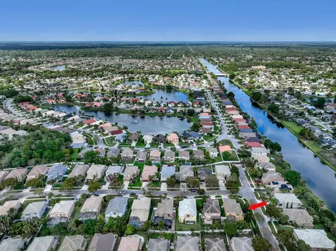 2465 Westmont Lane Royal Palm Beach FL 33411