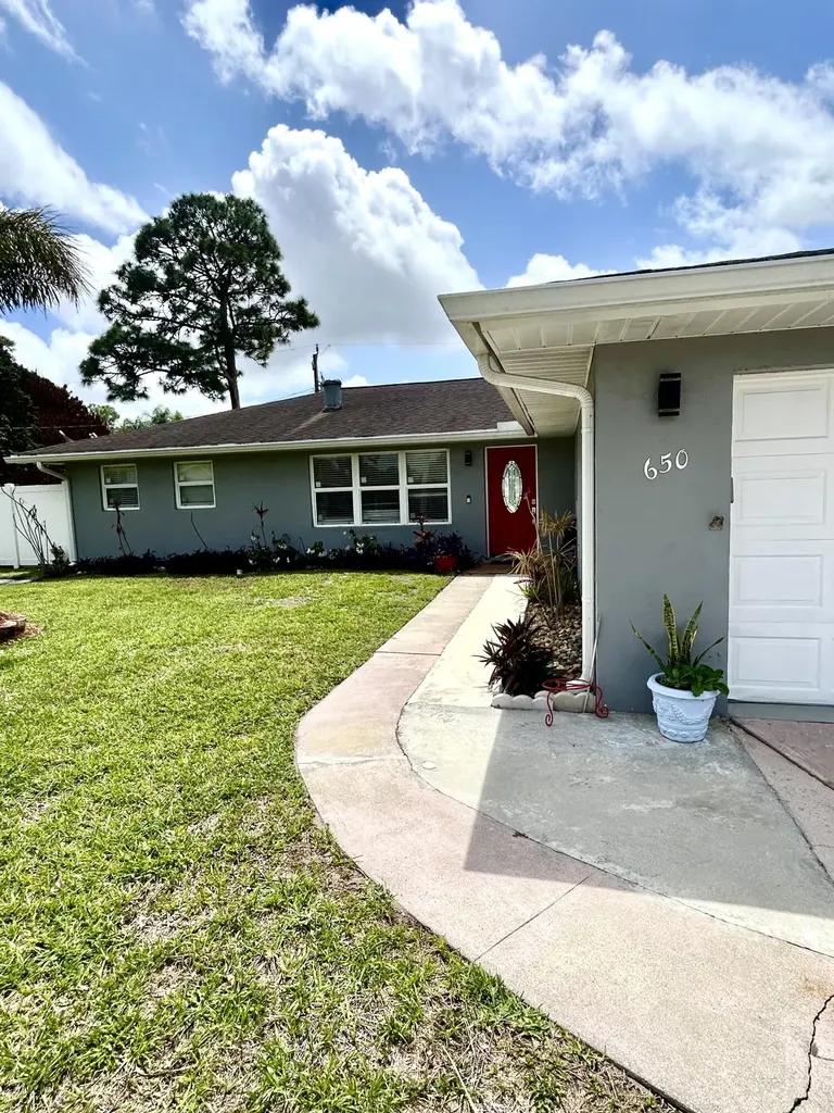 650 SW Todd Avenue Port St Lucie FL 34983