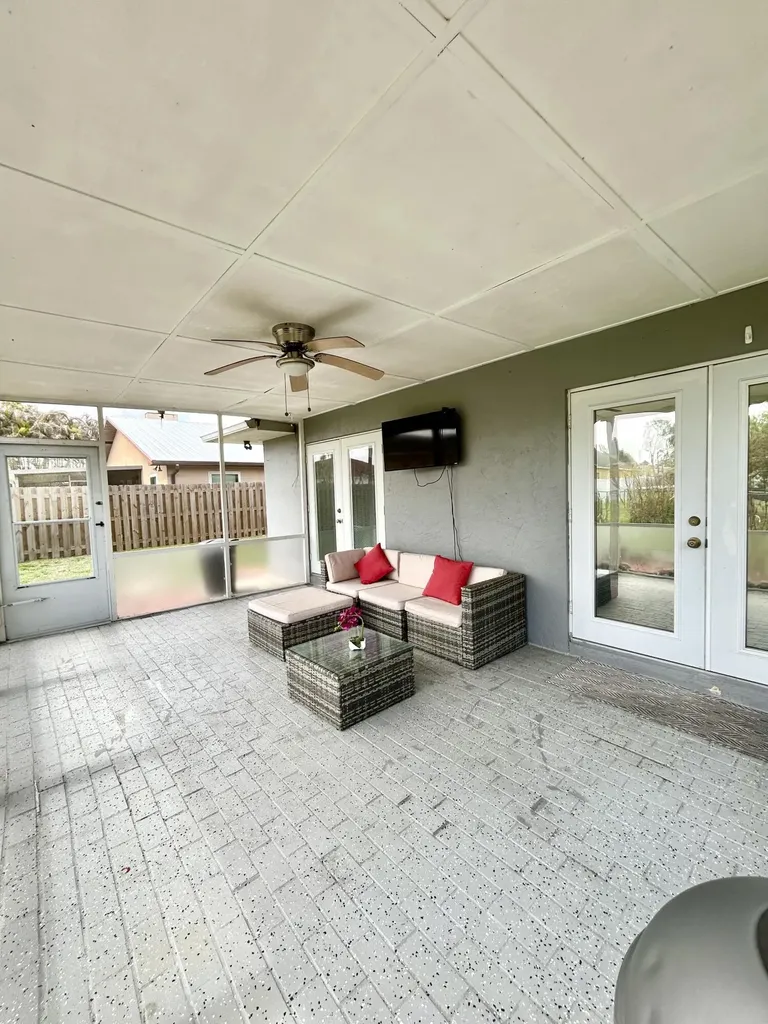 650 SW Todd Avenue Port St Lucie FL 34983