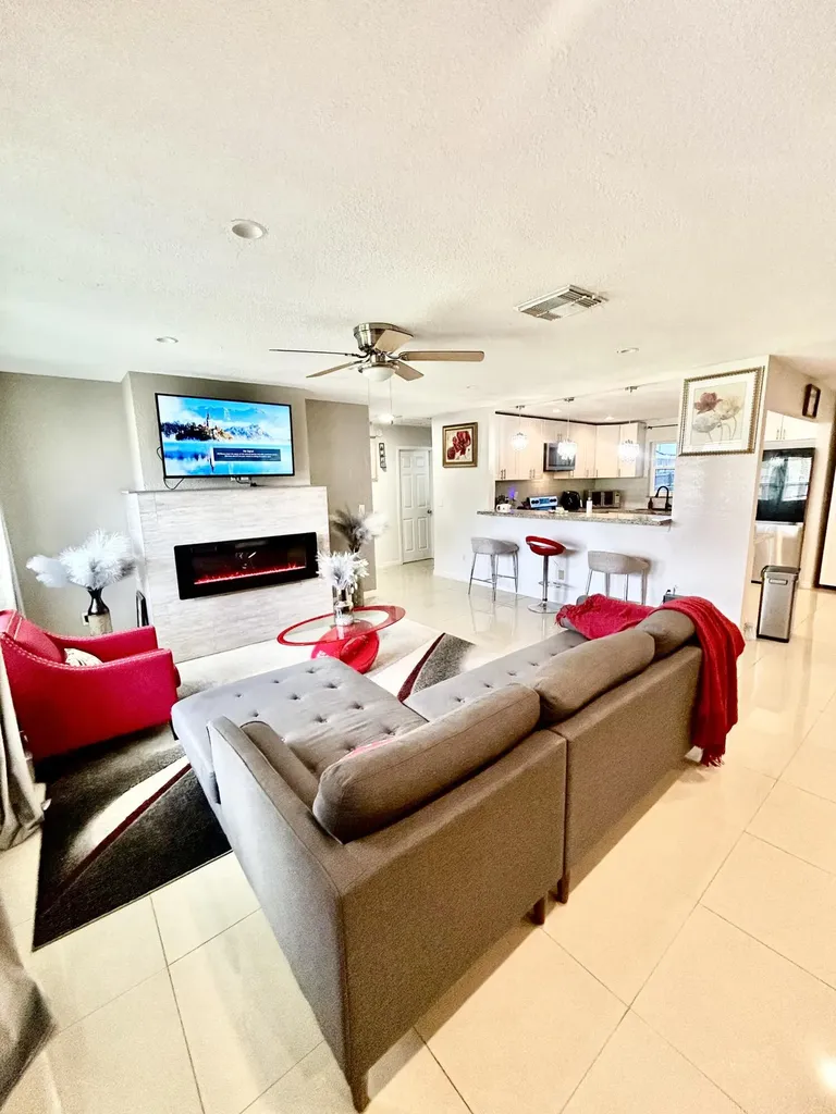 650 SW Todd Avenue Port St Lucie FL 34983