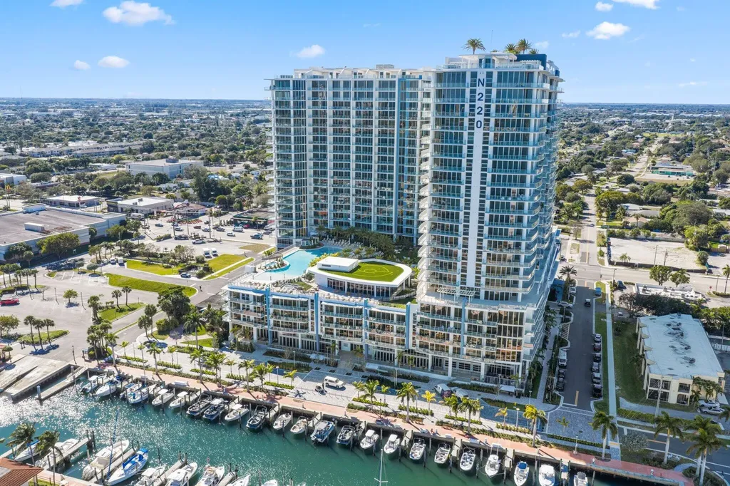 220 Lake Shore Drive Lake Park FL 33403