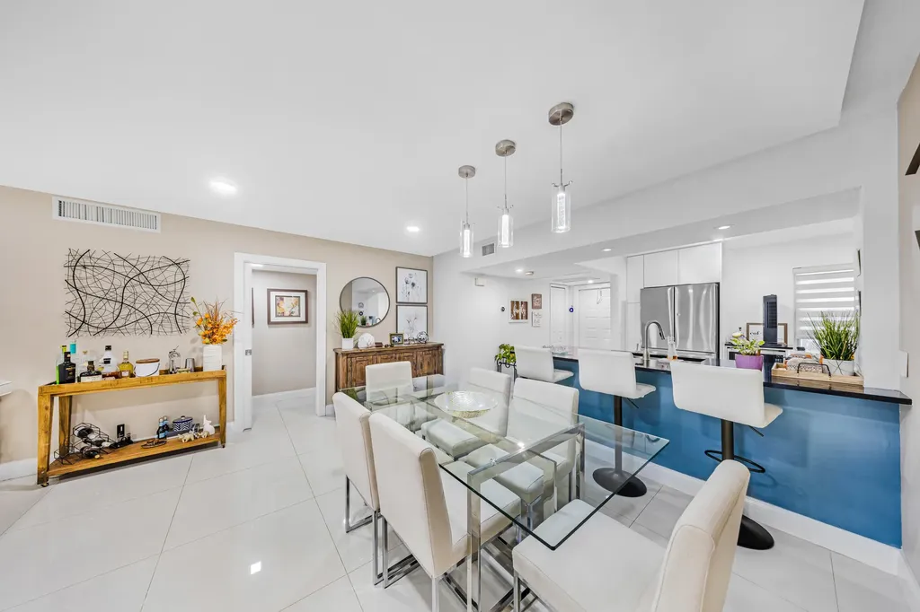 4261 W Palm Aire Drive Pompano Beach FL 33069