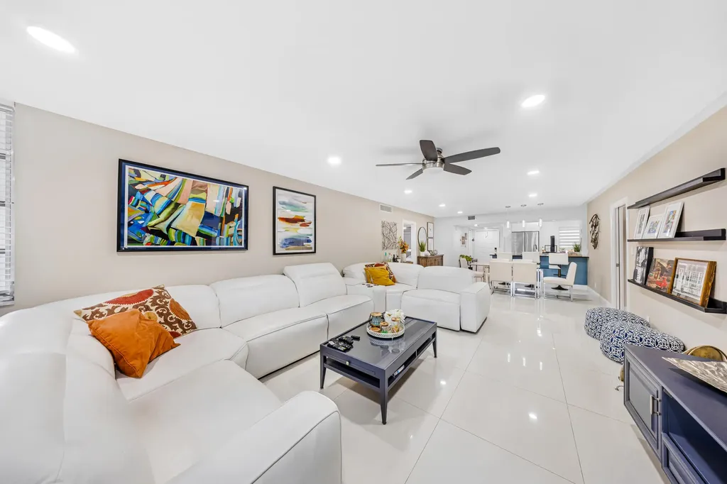 4261 W Palm Aire Drive Pompano Beach FL 33069