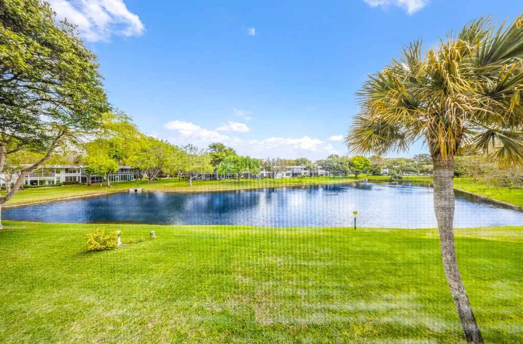 4261 W Palm Aire Drive Pompano Beach FL 33069
