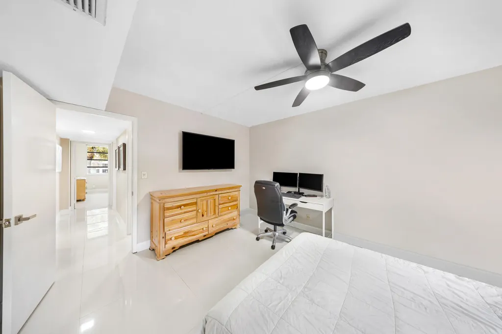 4261 W Palm Aire Drive Pompano Beach FL 33069