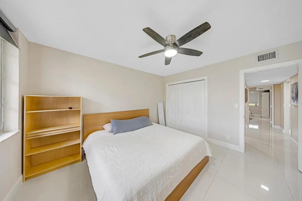 4261 W Palm Aire Drive Pompano Beach FL 33069