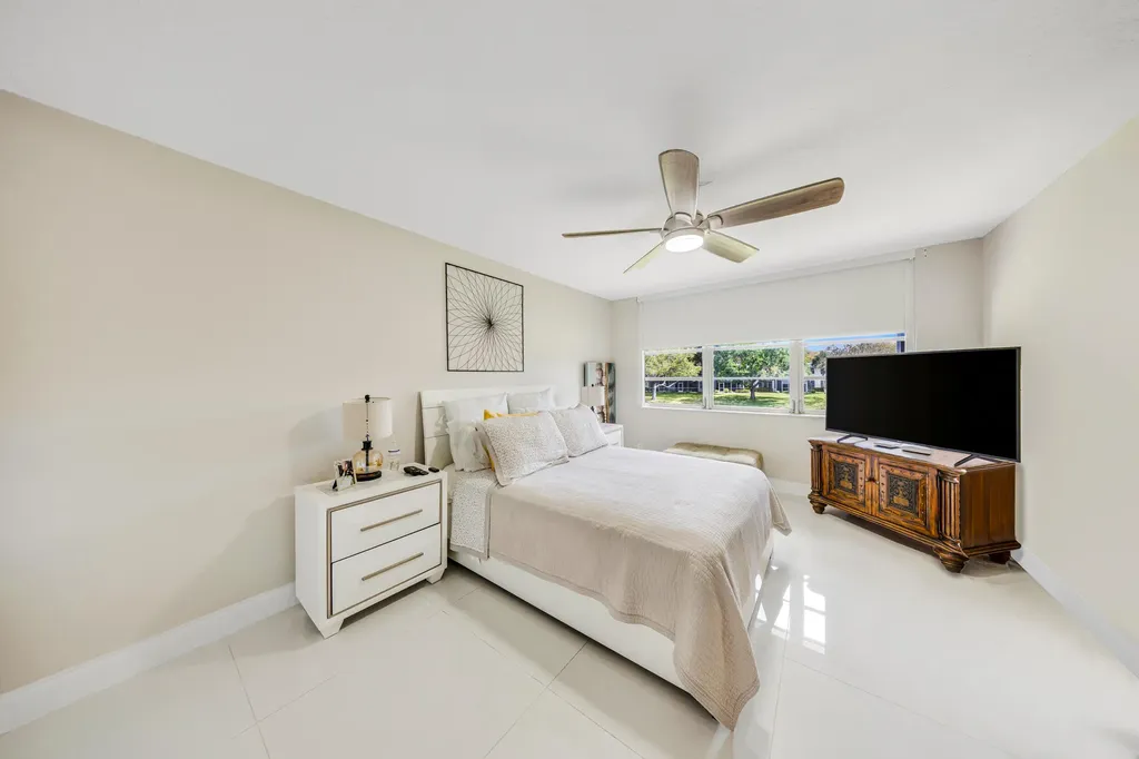 4261 W Palm Aire Drive Pompano Beach FL 33069