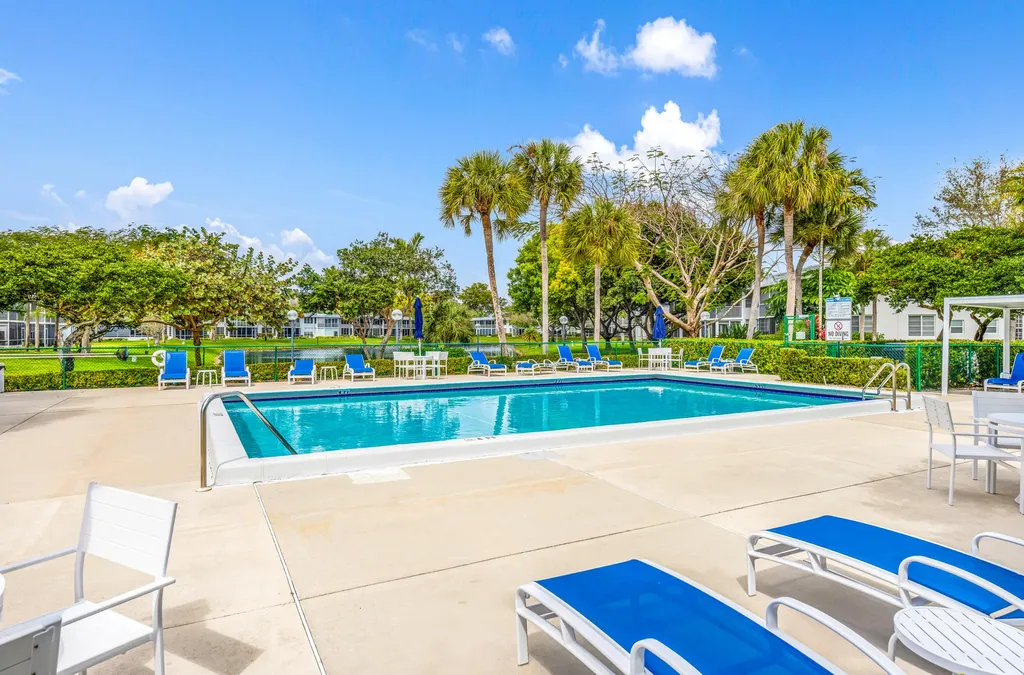 4261 W Palm Aire Drive Pompano Beach FL 33069