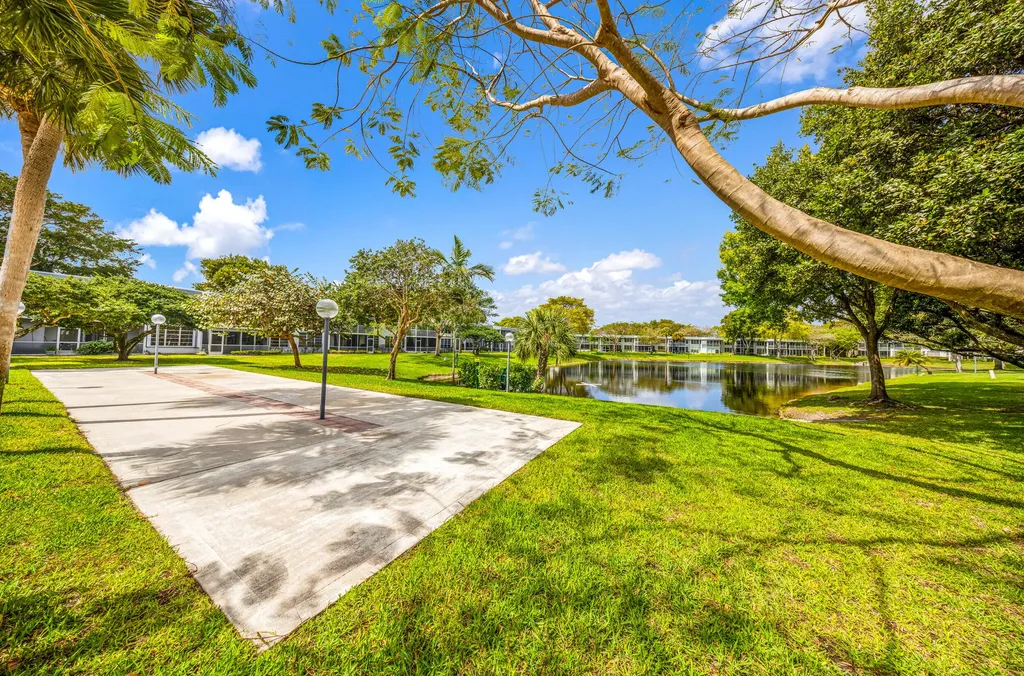 4261 W Palm Aire Drive Pompano Beach FL 33069