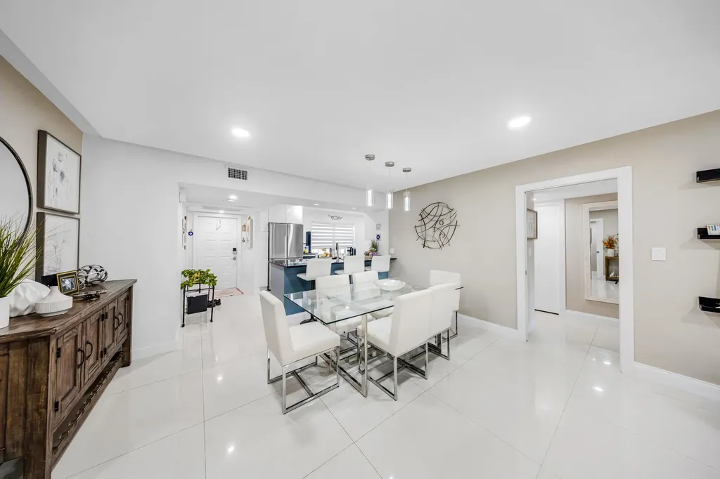 4261 W Palm Aire Drive Pompano Beach FL 33069