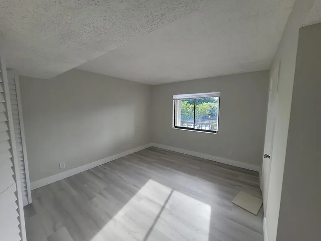 5917 Via Vermilya Lake Worth FL 33462