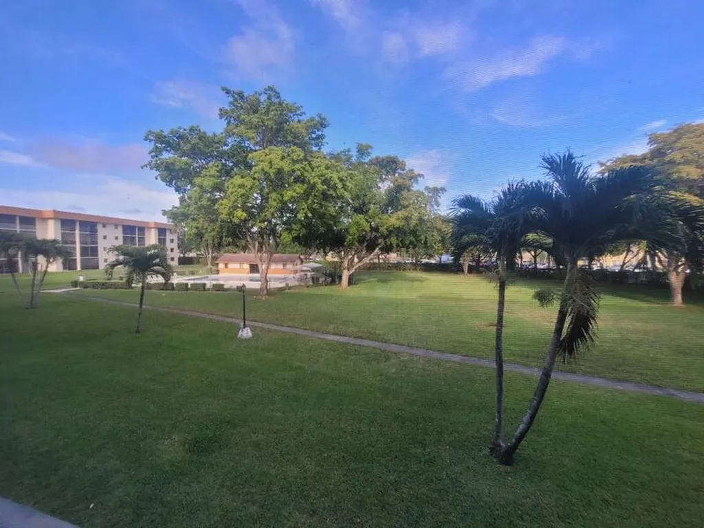 5917 Via Vermilya Lake Worth FL 33462