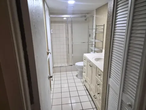 4166 Inverrary Drive Lauderhill FL 33319