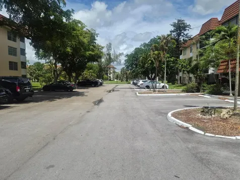 4166 Inverrary Drive Lauderhill FL 33319