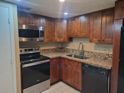 4166 Inverrary Drive Lauderhill FL 33319