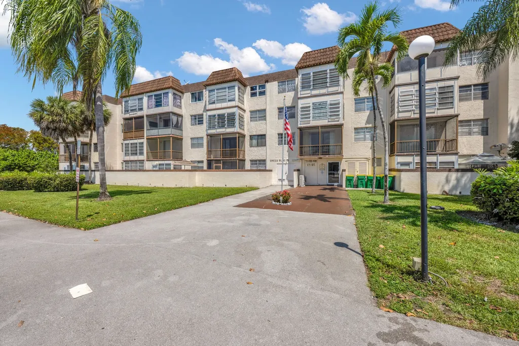 7100 NW 17th Street Plantation FL 33313