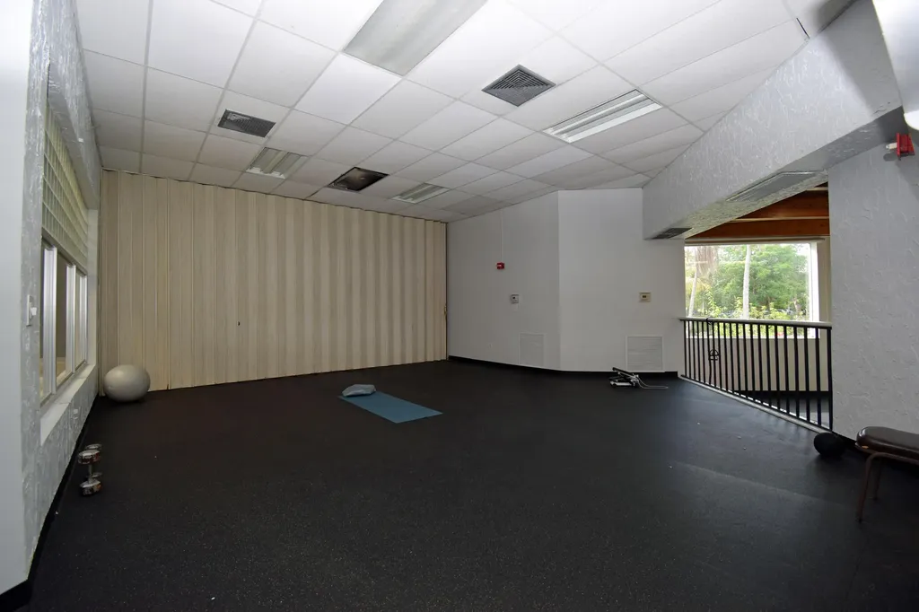 7100 NW 17th Street Plantation FL 33313