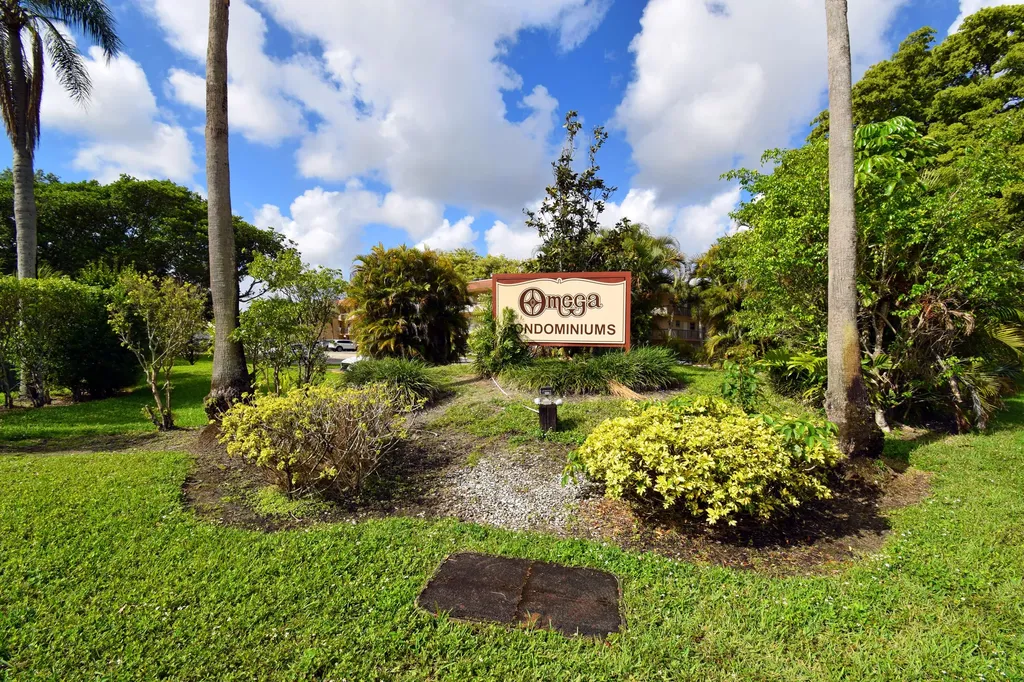 7100 NW 17th Street Plantation FL 33313