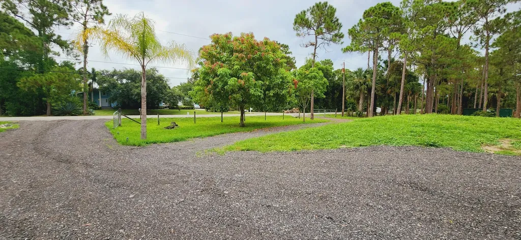 11128 N 59th Street Street N The Acreage FL 33411