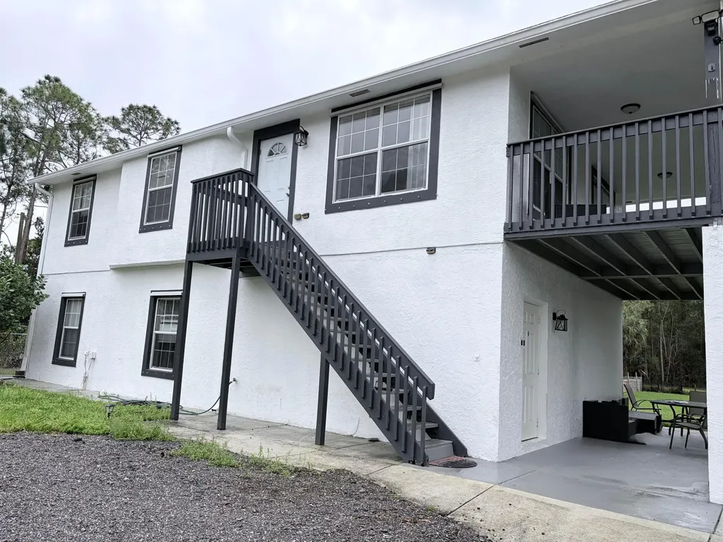 11128 N 59th Street Street N The Acreage FL 33411