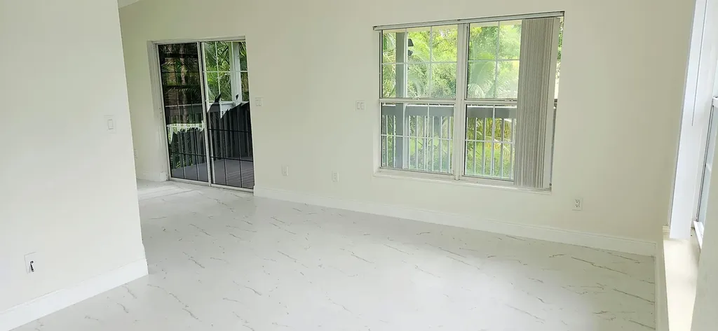 11128 N 59th Street Street N The Acreage FL 33411